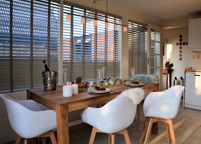 Noordwijk Near The Noordwijkerhout